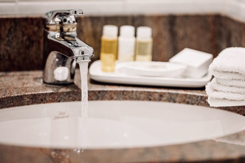 Quels traitements pour les réseaux d’eau d’un hôtel ?