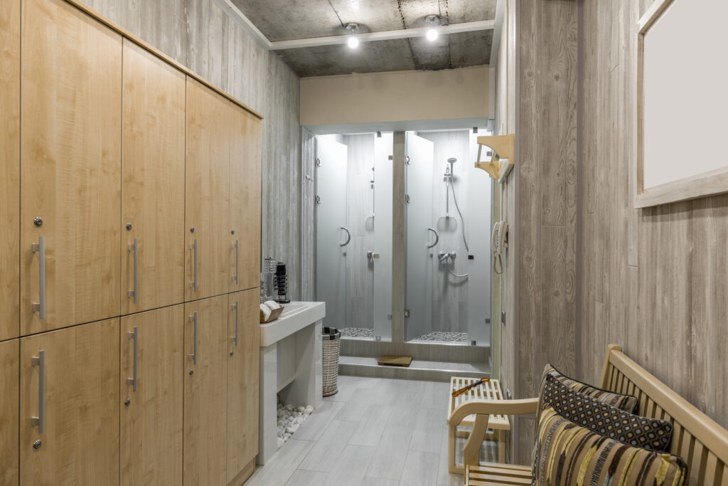 Vestiaires et salles de sport